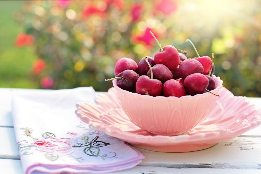 Qué vitaminas y minerales tiene la cereza