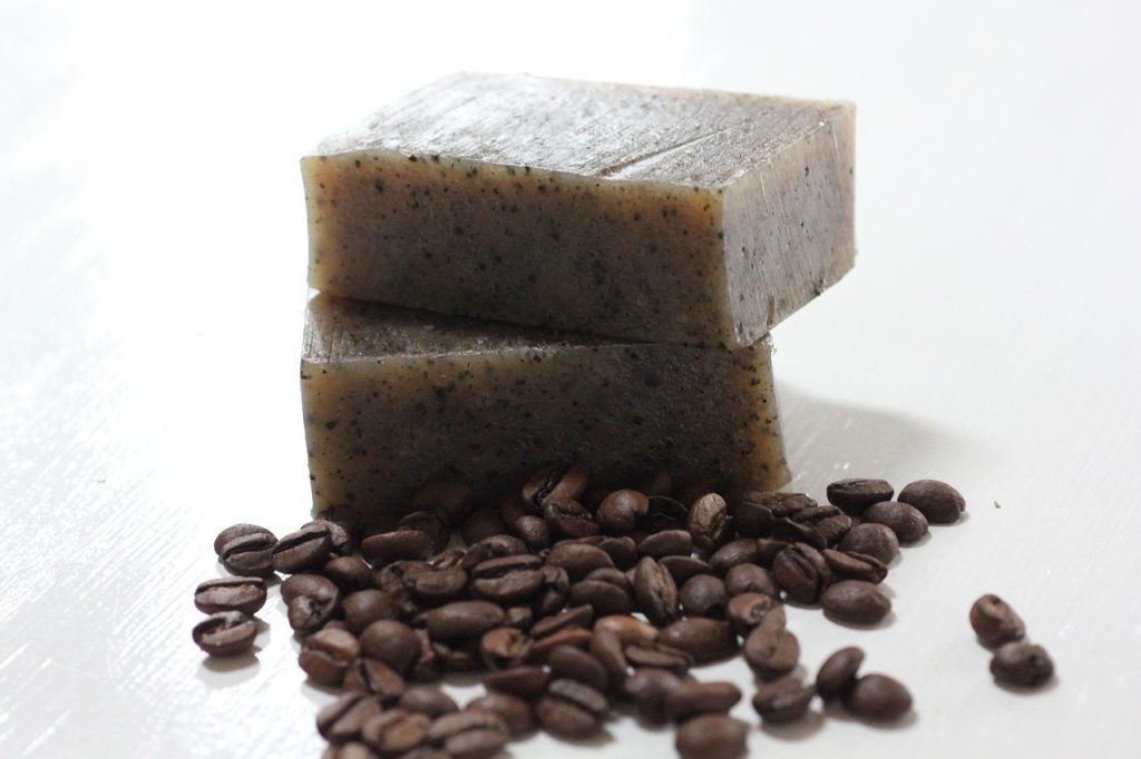 Cómo hacer jabón de café natural casero y exfoliante