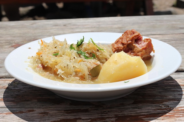 repollo con patatas o cabbage with potatoes