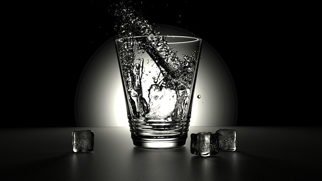 Is it better to drink cold or room temperature water o es mejor beber agua fria o del tiempo